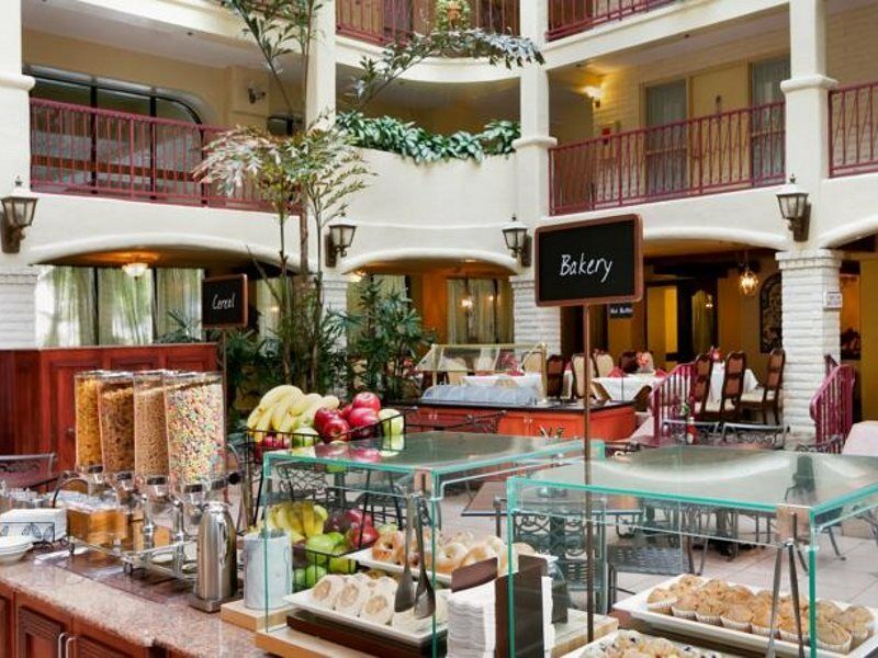 Embassy Suites By Hilton Arcadia-Pasadena Area Exterior foto